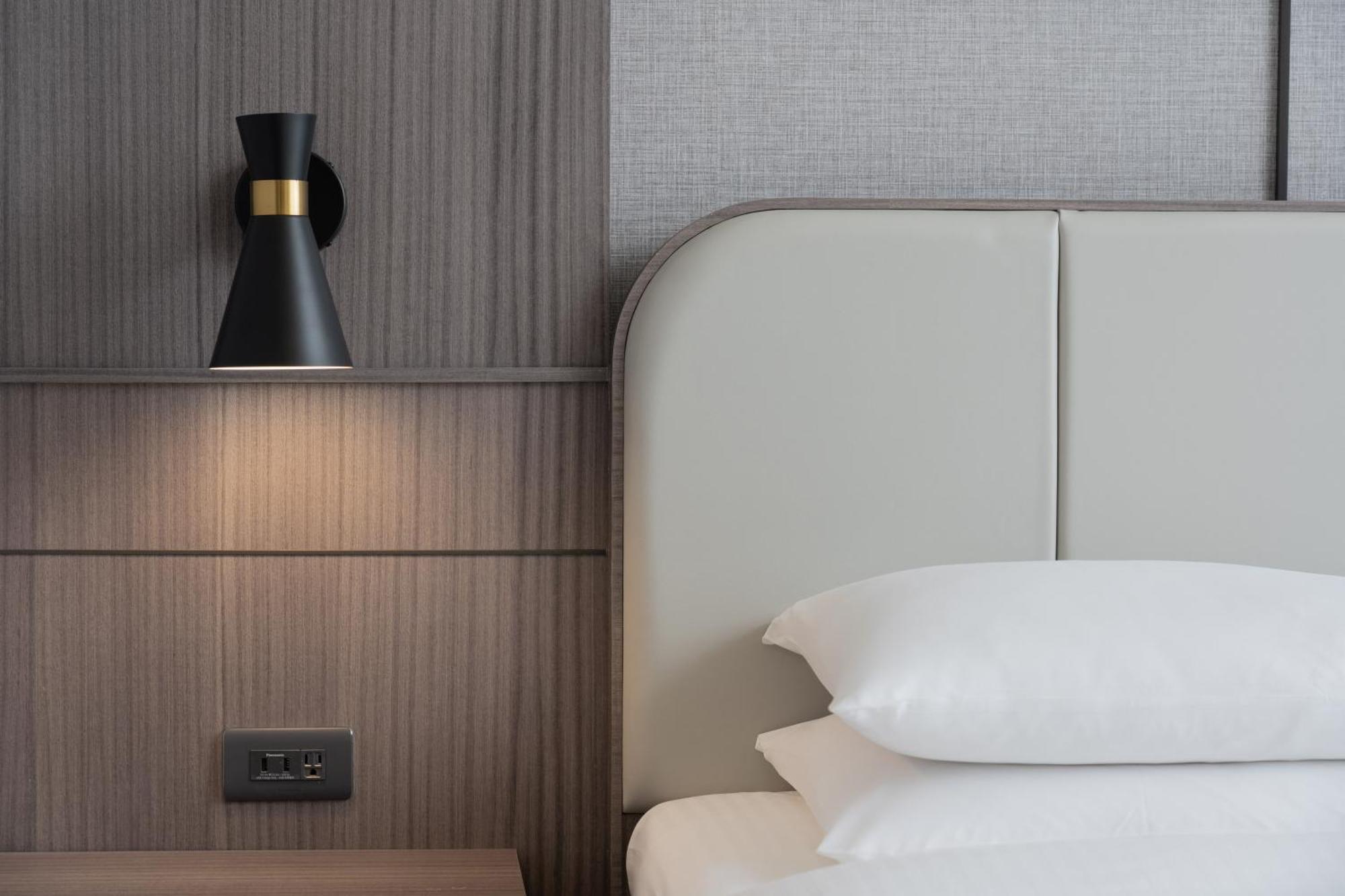 E-Da Royal Hotel Dashu Exterior foto A wall-mounted light